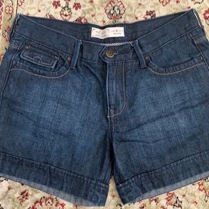 NWOT OLD NAVY Mid rise Denim Jean shorts size 6